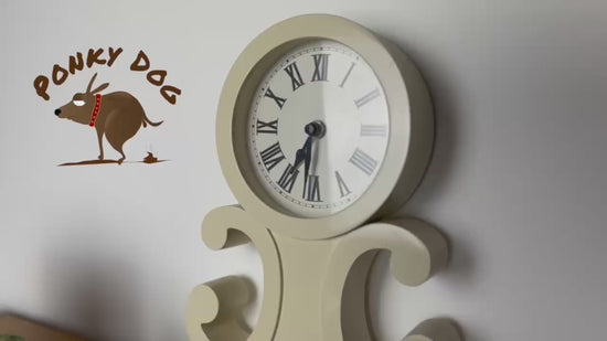 Video showing Ponky Dog poo bags in action